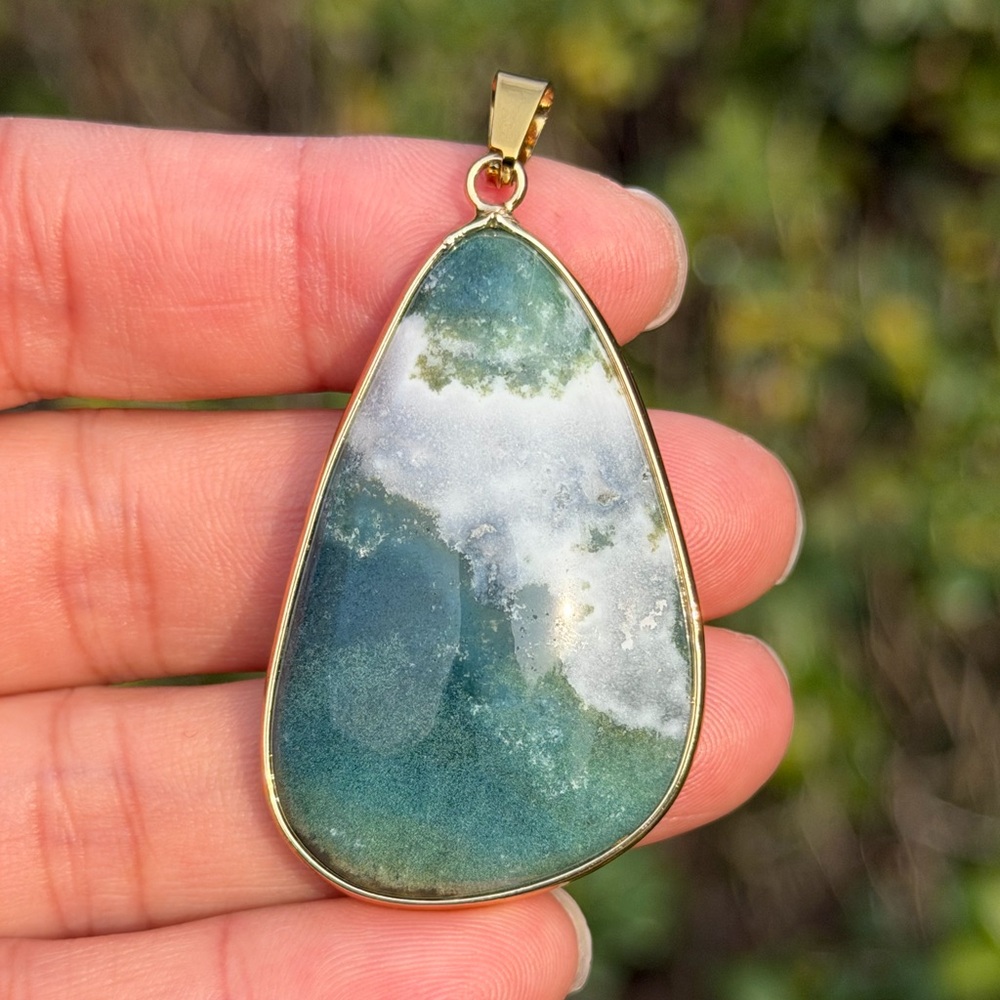 Gold plated stainless steel natural moss‎ agate pendant 1023